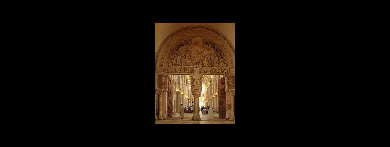 Fotografia: Zachodni portal bazyliki w Vézelay